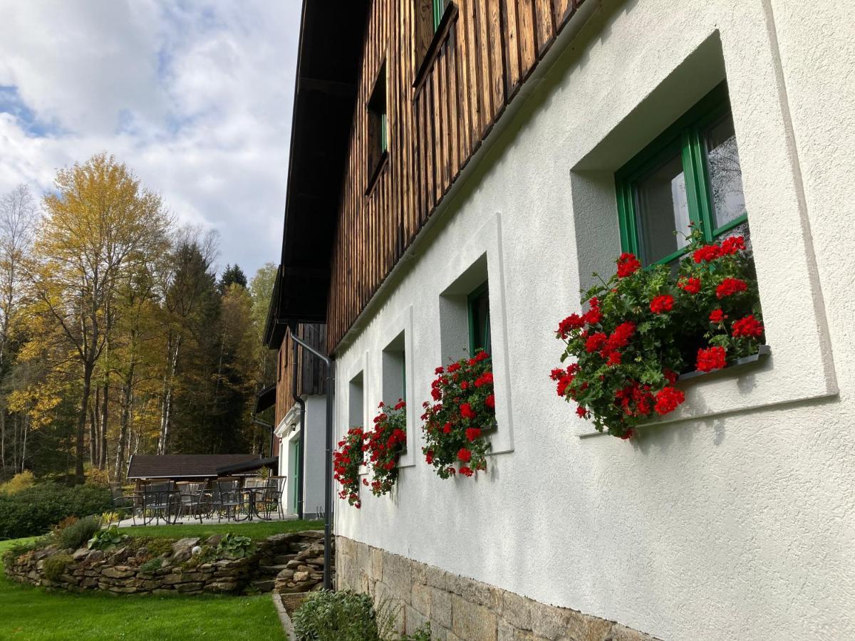 Chata Rozhlas Zelezna Ruda Exterior foto
